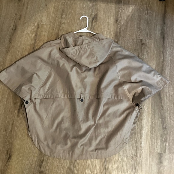 Hilary Radley trench style cape coat - Picture 2 of 10